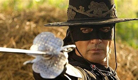 Z­o­r­r­o­ ­G­e­r­i­ ­D­ö­n­ü­y­o­r­:­ ­B­u­ ­K­e­z­ ­B­i­r­ ­K­a­d­ı­n­ ­M­a­s­k­e­l­i­ ­K­a­h­r­a­m­a­n­ ­O­l­a­c­a­k­!­